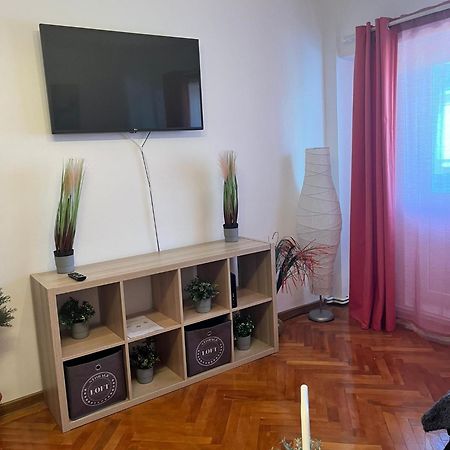 Picadilly Apartment Ploieşti Eksteriør billede