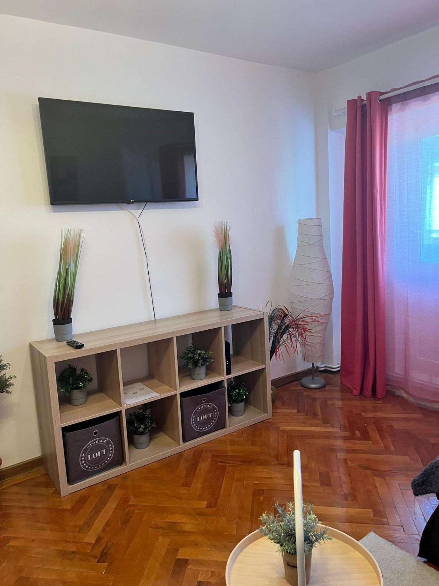 Picadilly Apartment Ploieşti Eksteriør billede