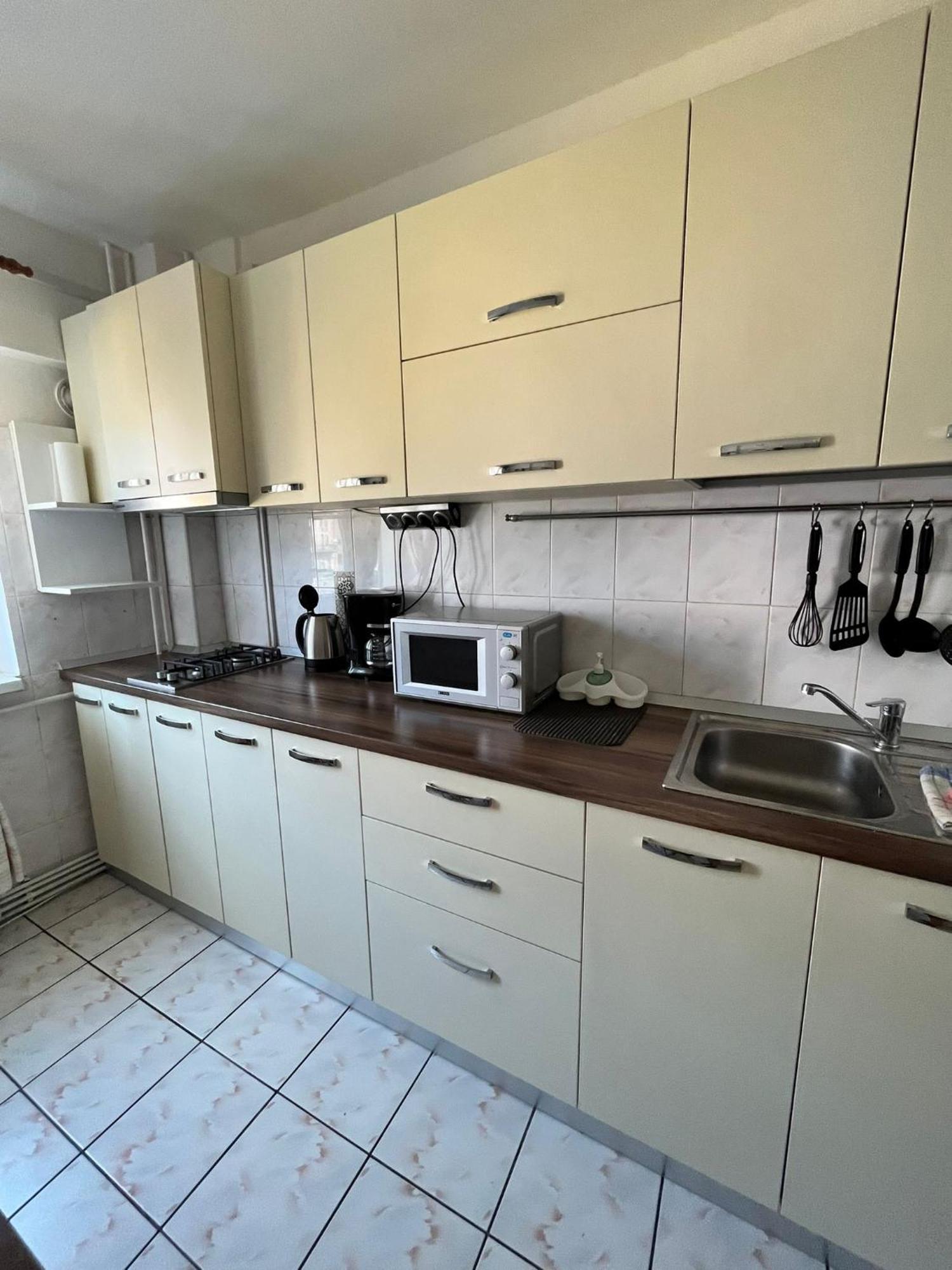 Picadilly Apartment Ploieşti Eksteriør billede