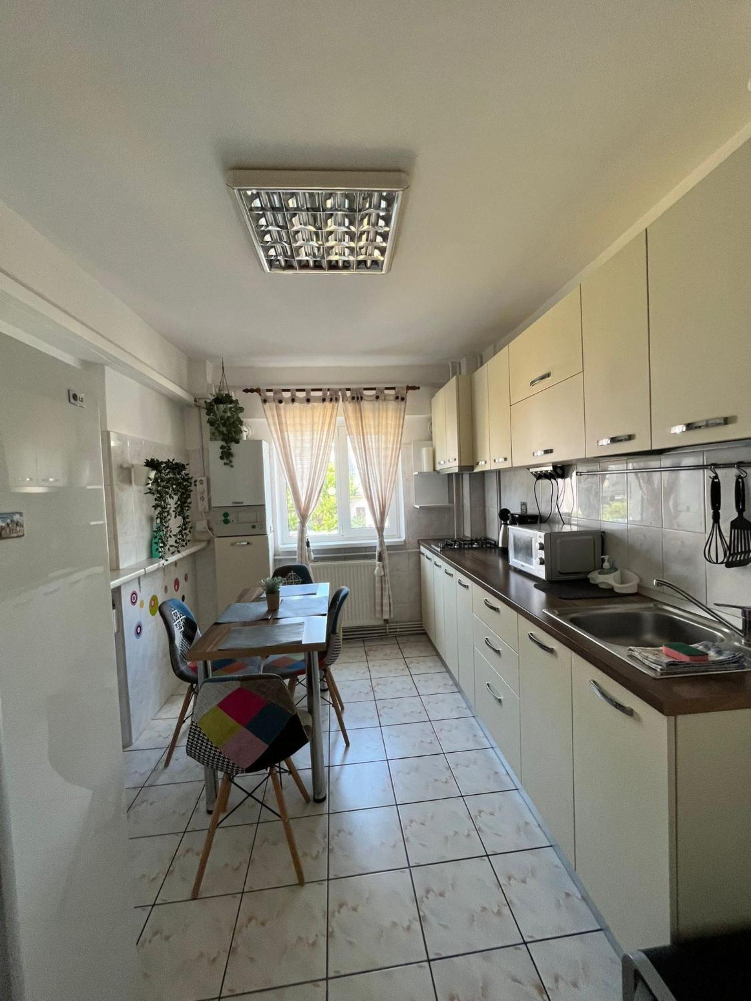 Picadilly Apartment Ploieşti Eksteriør billede