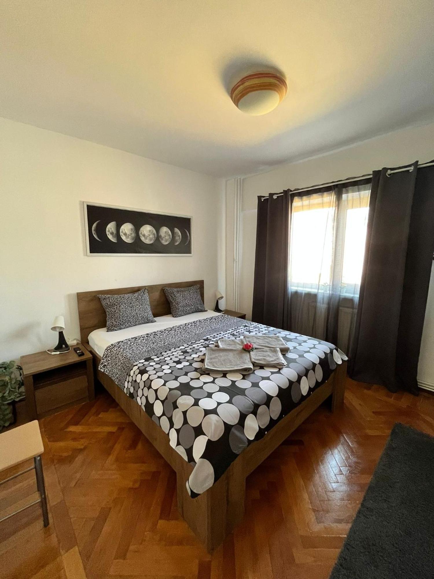 Picadilly Apartment Ploieşti Eksteriør billede