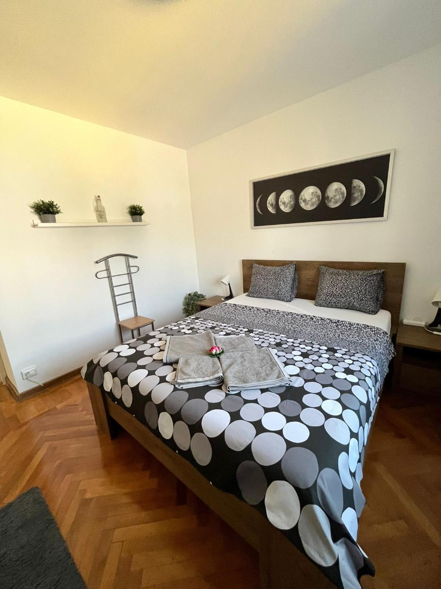 Picadilly Apartment Ploieşti Eksteriør billede